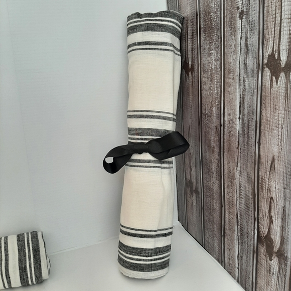 Williams Sonoma French Stripe Table Runner